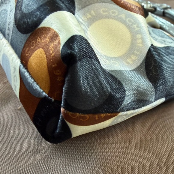 Coach multicolor wristlet - Picture 5 of 12